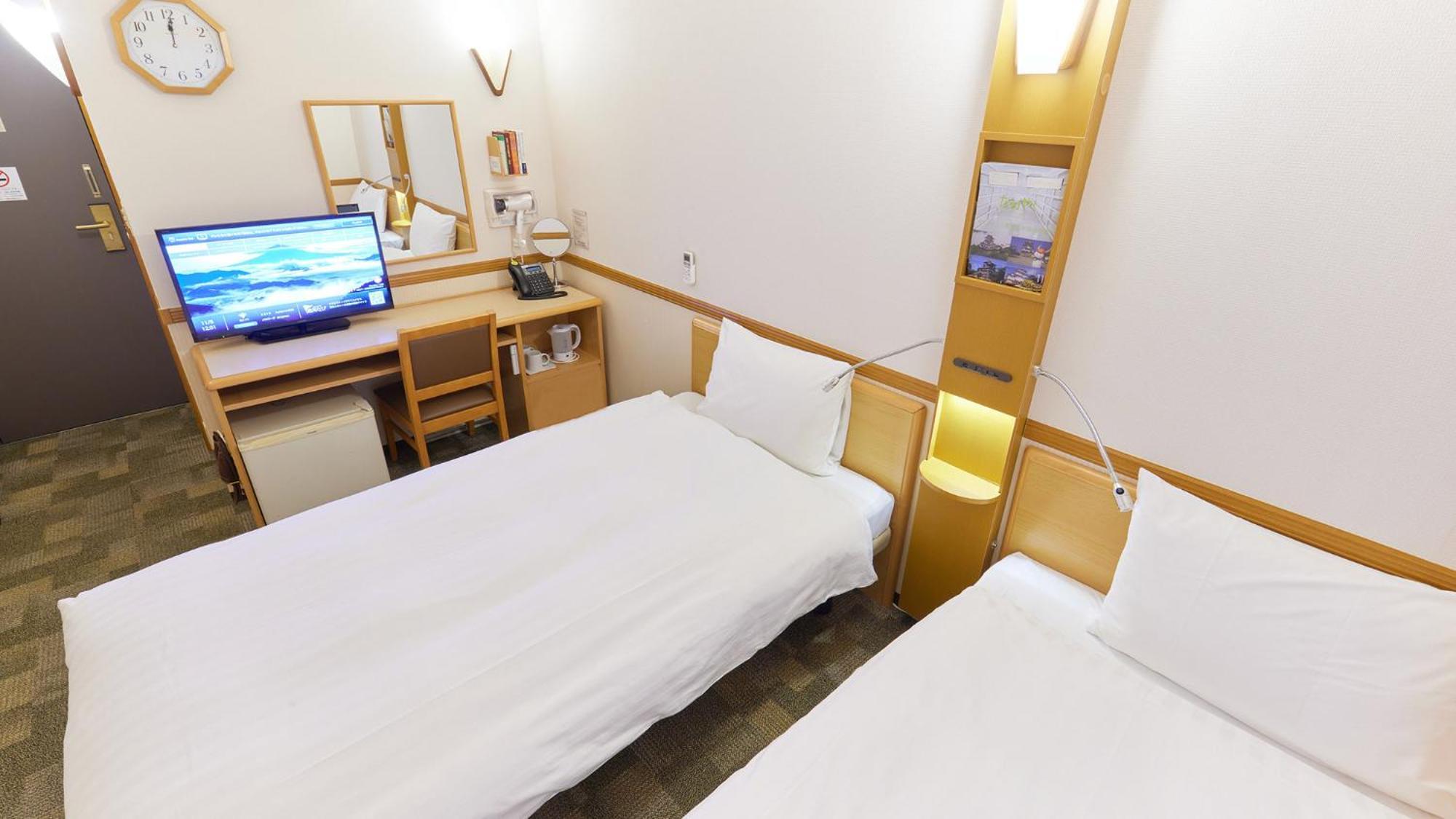 Toyoko Inn Saitama Toda Koen Eki Nishi Guchi Buitenkant foto