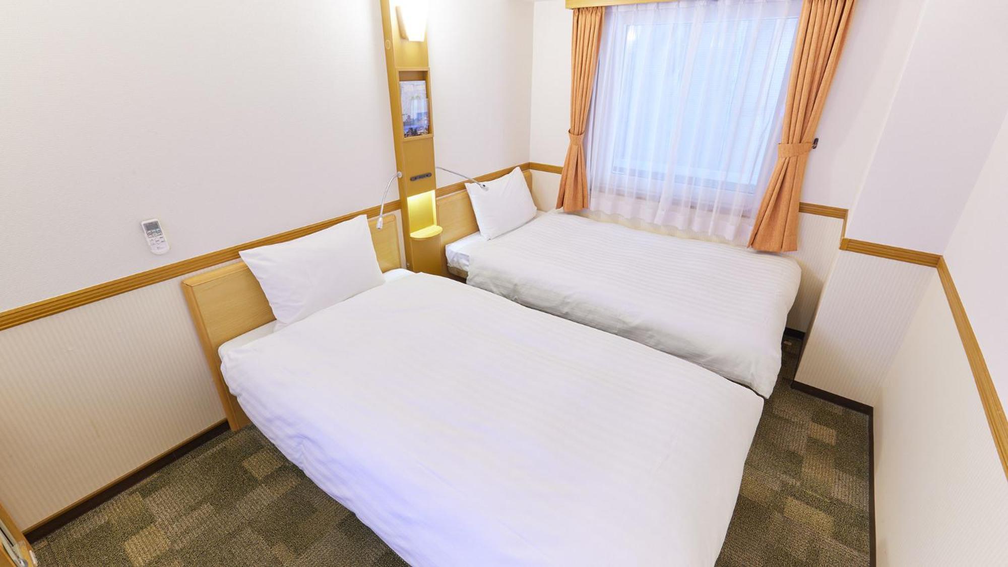 Toyoko Inn Saitama Toda Koen Eki Nishi Guchi Buitenkant foto