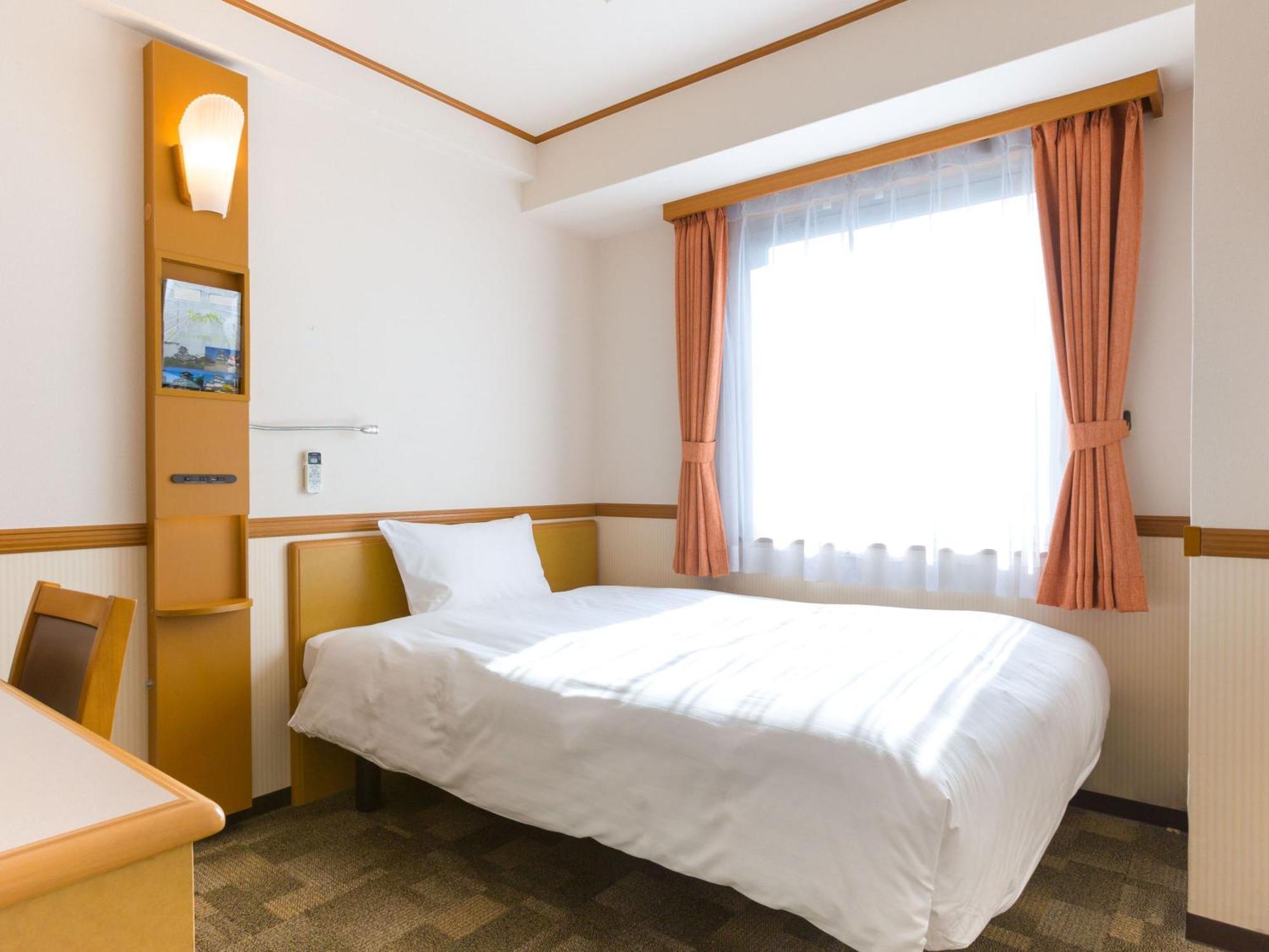 Toyoko Inn Saitama Toda Koen Eki Nishi Guchi Buitenkant foto
